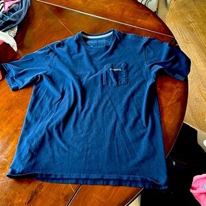 men’s patagonia tshirt size medium